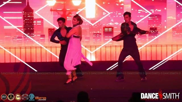 Despacito with Salsa touch by Ms. Payal with DanceSmith смотреть онлайн