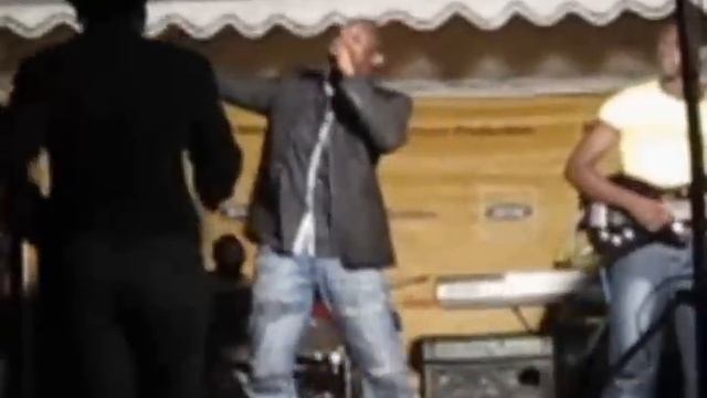 Mesach Semakula Cheered At Seeta 2013 смотреть онлайн