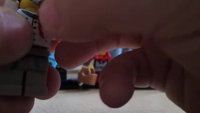 Минифигурка ,,Художник,, смотреть онлайн