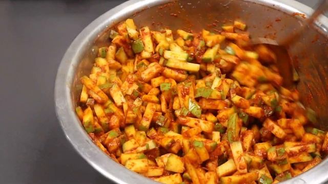 വളരെ എളുപ്പത്തിൽ ചെയ്യാവുന്ന സൂപ്പർ മാങ്ങാ അച്ചാർ 👌/ Sadya Instant Manga Achar/Instant Mango Pickle смотреть онлайн