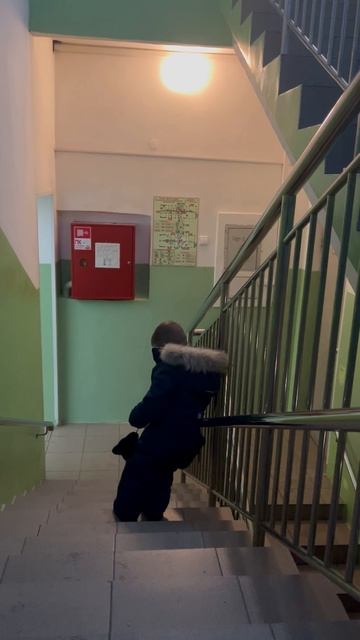 Володя идёт в детский сад смотреть онлайн