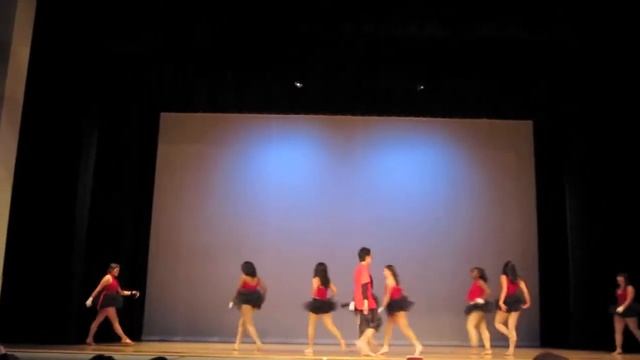 Royal T by Crookers Dance Show / "Performa Obscura" Westview High school 2010 смотреть онлайн