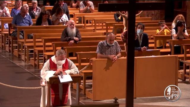 🔴Preghiera sotto la Croce -17 giugno 2022 (fr. Rinaldo Totaro) смотреть онлайн