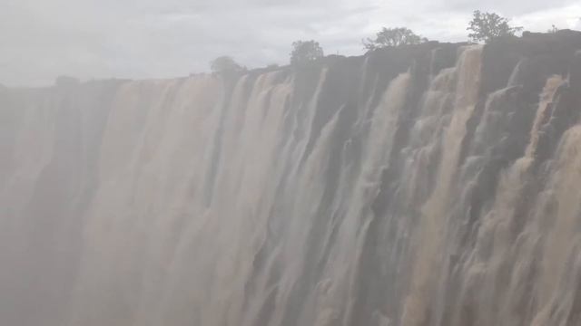 Victoria Falls, Sambia смотреть онлайн