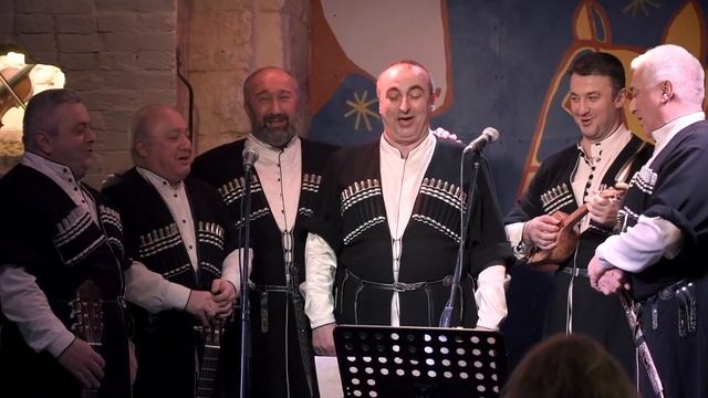 Акапелла Сакартвело - ансамбль грузинского многоголосия. Попурри смотреть онлайн