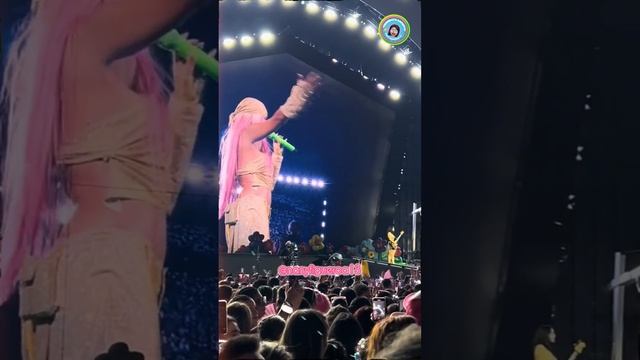 KAROL G EN EL SANTIAGO BERNABEU LLORA EMOCIONADA NOCHE 1 #karolg смотреть онлайн