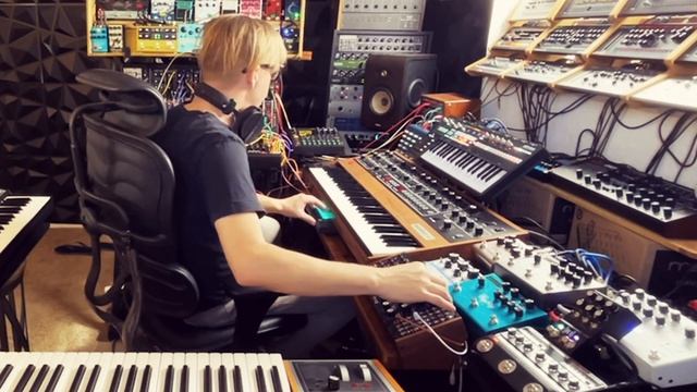 Berlin School Music With Live Analog Synthesizers Stardust