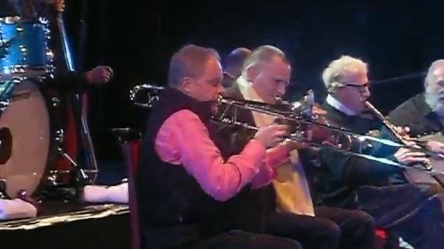 Woody Allen - New Orleans Jazz Band - Niemeyer Center . Aviles (Spain) смотреть онлайн