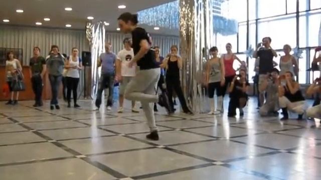 2.1 - Afro (Elegua) - С. Газарян (под счет) смотреть онлайн