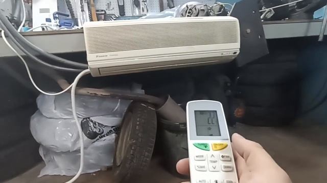 Подключение, запуск, тестирование инверторной сплит системы на столе. смотреть онлайн