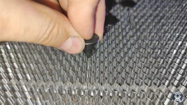 Обзор сотового, рабочего стола 500x500 от ACMER, для гравёра Acmer P2.