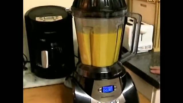 Noisy Beast of a Blender смотреть онлайн