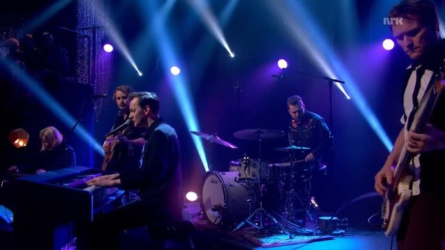 Bendik Brænne - Down the line (NRK - Lindmo) смотреть онлайн