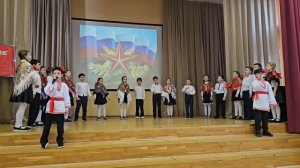 Исполнение патриотической песни "Матушка Земля"