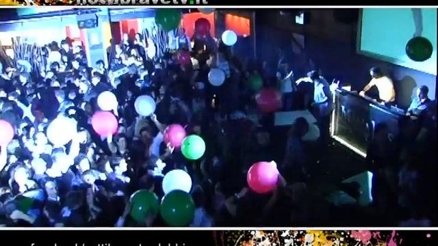 MOKO'S@MAMAINES CLUB смотреть онлайн