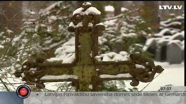 Латвийцев заставят ухаживать за могилами