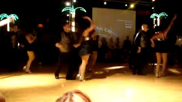 Salsa Heat Training Team-SH Feb. 2010 Social смотреть онлайн