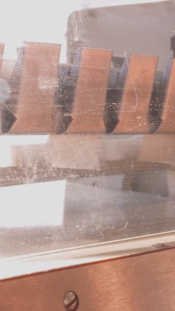 Модная индустрия диктует не только эстетику, но и качество 👜 смотреть онлайн