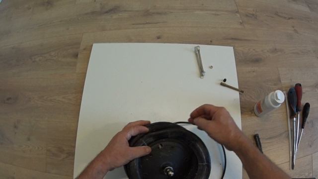 Забортовка покрышки с камерой на мотор-колесо электросамоката Xiaomi