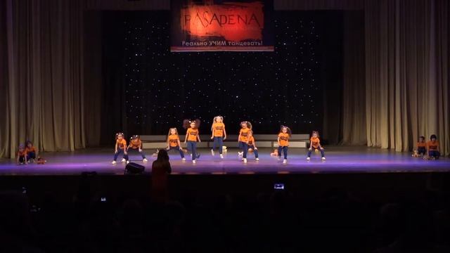 Toy's dance смотреть онлайн