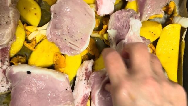 ЗАМАРИНОВАНЕ в винном соусі м’ясо і що я з ним зроблю, було би літо можна було би на вогні