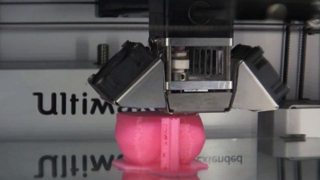 Grey Alien Brute Figure 3D Printed on an Ultimaker 2 Extended (time lapse) смотреть онлайн