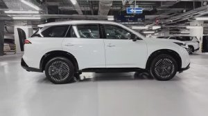 Nissan Pathfinder (2025)