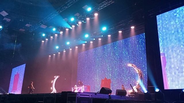 Шоу братьев Сафроновых (4)