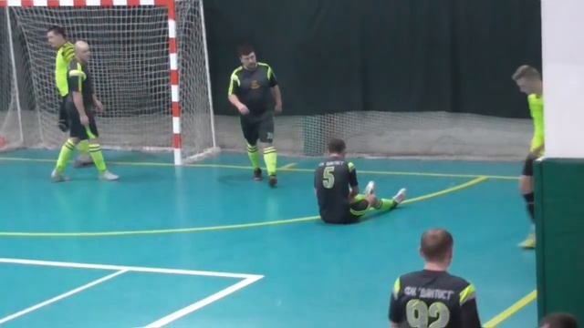 Спорттовари.сом - Дантист - 5:2 (2:1) Дивізіон 3, 8 тур (10.01.2016. огляд матчу) смотреть онлайн