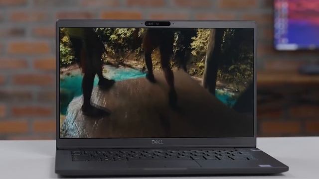 Nên Mua Laptop Doanh Nhân Hay Laptop Văn Phòng Có Card Rời?