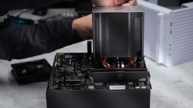 $1500 MAX Performance Micro Gaming PC (Step-by-Step) смотреть онлайн