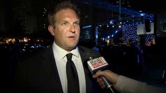 Mike Oswald, general manager, Yas Waterworld смотреть онлайн