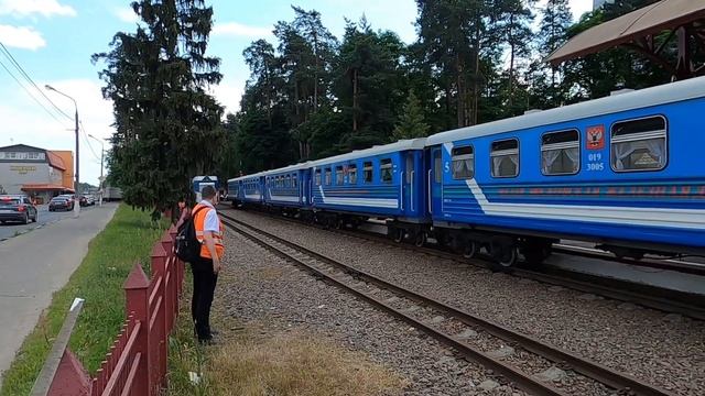 ТЕПЛОВОЗ ТУ-2 129 СОВЕРШАЕТ МАНЁВРЫ, ОТПРАВЛЕНИЕ ПОЕЗДА СООБЩЕНИЕМ ЮНОСТЬ - ПИОНЕРСКАЯ, ИЮНЬ 2023. смотреть онлайн