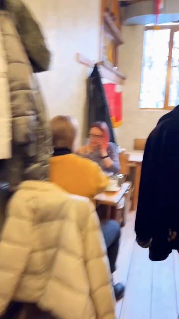 Atmospheric and tasty restaurant in Yerevan смотреть онлайн