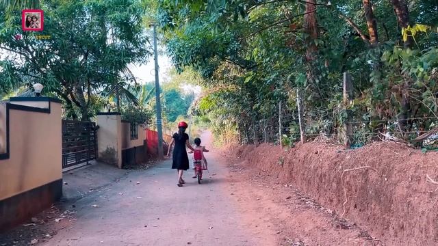 സ്കൂൾ അടച്ചു ഇനി കറക്കം Scooty ൽ | ഇനി മുതൽ Trip ..... смотреть онлайн