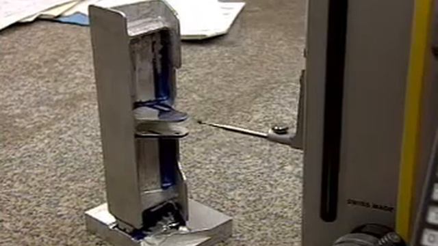 Cam-Tech Inc IBM / CATIA V5 Manufacturing Case Study 2003 смотреть онлайн