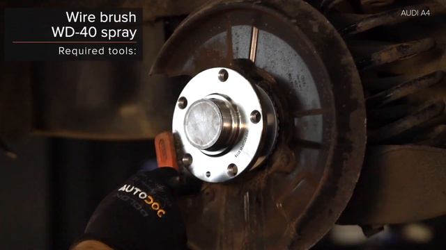 Jak wymienić tylne tarcze hamulcowe w AUDI A4 B6 (8E5) [PORADNIK AUTODOC] смотреть онлайн