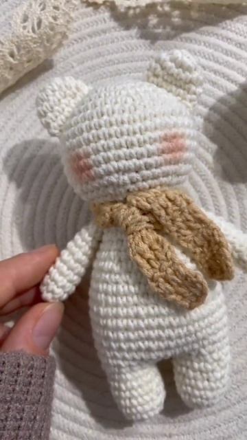Мишка Мини сплюшка😍 #вязание #вязаниекрючком#малыши #вязаныеигрушки #мишкасплюшка#мишка смотреть онлайн