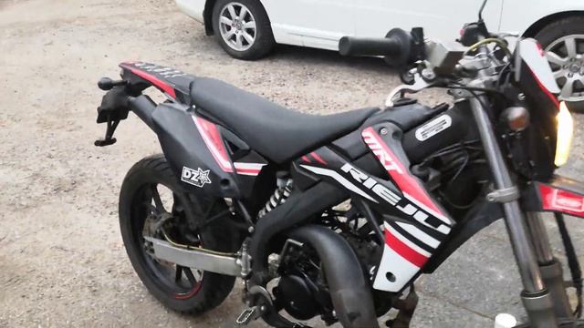 Rieju MRT50 смотреть онлайн