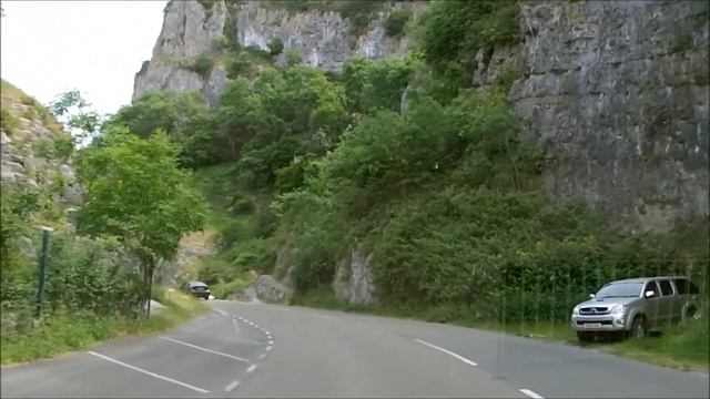 Peugeot 104 & 604 on English Roads (Part III) смотреть онлайн