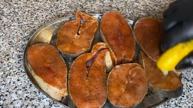 Жареная кета.Быстро и вкусно.#рыба#еда#приготовление#быстро#вкусно # смотреть онлайн