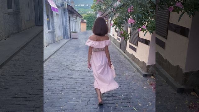 Между нами море смотреть онлайн