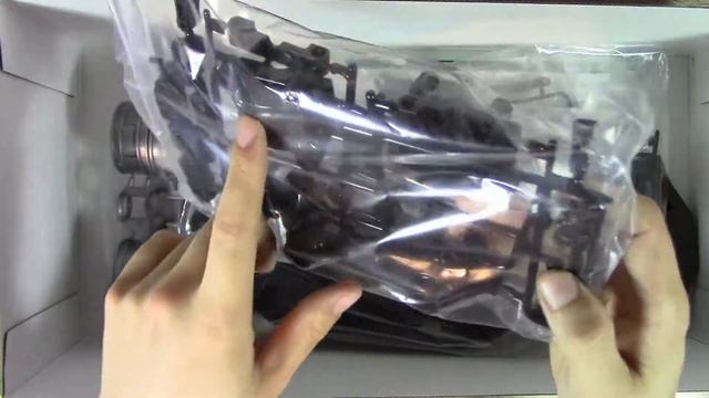 Tamiya BMW M3 E30 Sport EVO | TT-01 Type E | Unboxing! смотреть онлайн