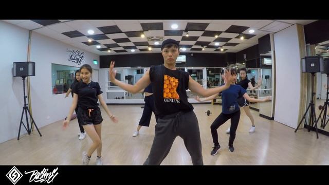 It's Raining Men | Waacking | 吼行 | 20200902 смотреть онлайн