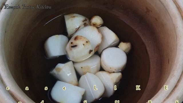 Onam Series in English | Chembu Pulissheri | Taro in Spiced Coconut Yoghurt Gravy