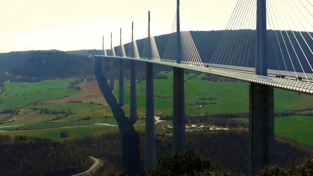 Viaducto de Millau – El Puente Más Alto del mundo 🌉 смотреть онлайн