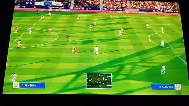 играем в футбол⚽.mp4 смотреть онлайн