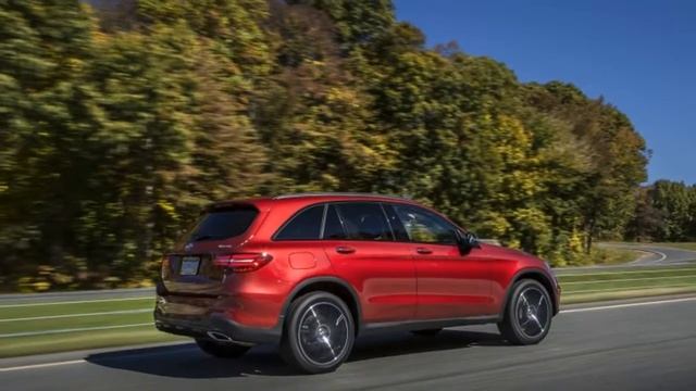 2018 Mercedes Benz GLC Class Earns Top IIHS Safety Rating смотреть онлайн