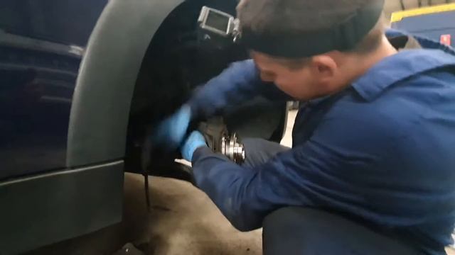 Como cambiar un rodamiento de un mini cooper en 20 minutos смотреть онлайн