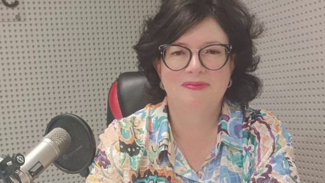 Ольга Виноградова в эфире радио "Спутник в Крыму" смотреть онлайн